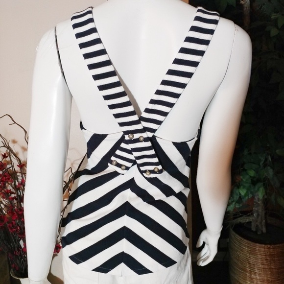 Anthropologie Postage Stamp Sleeveless V-neck Tank - Picture 3 of 8